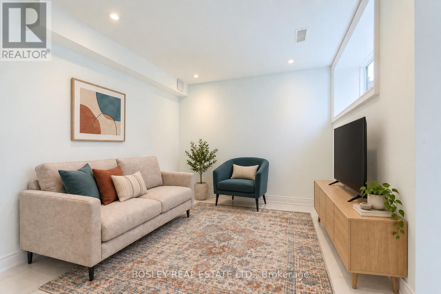Lower - 9 Queen Victoria Street Property Photo 2