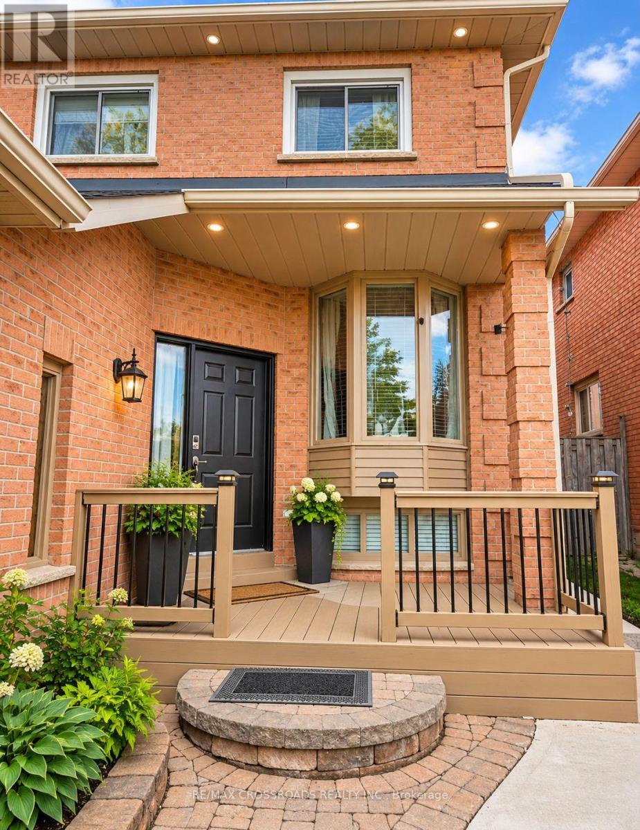 11 Murkar Crescent Property Photo 2