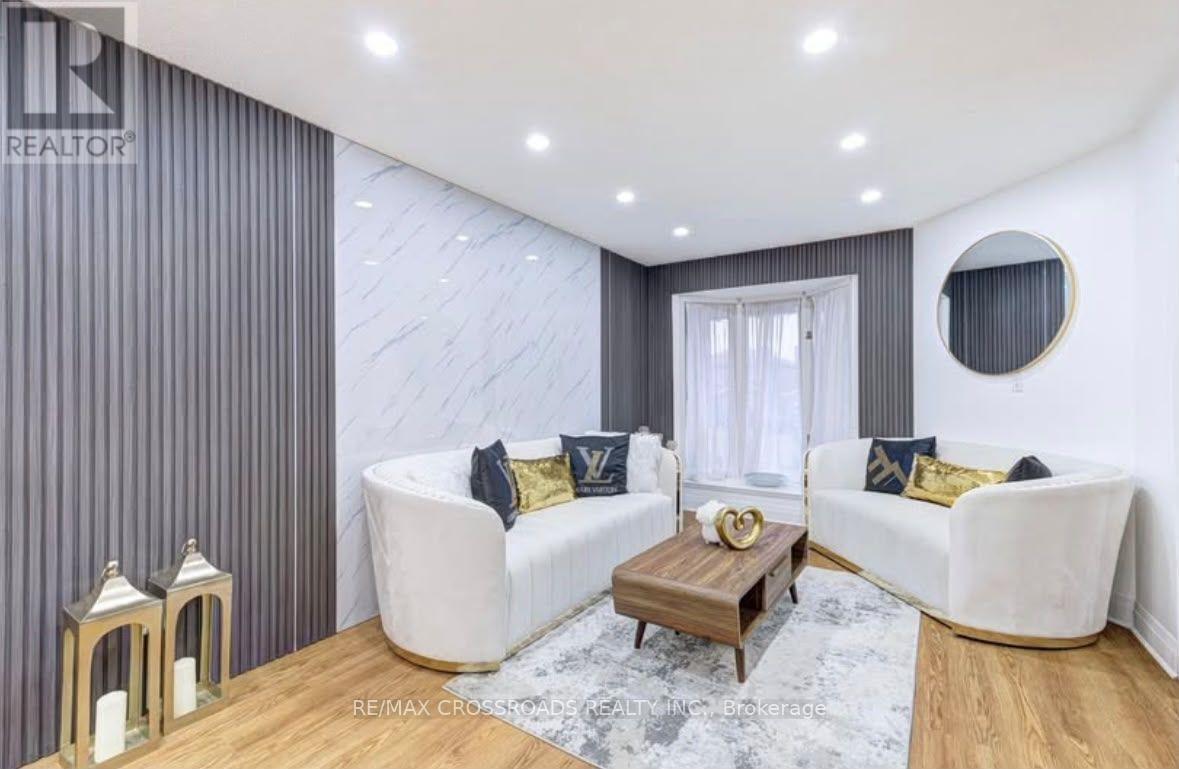 11 Murkar Crescent Property Photo 7