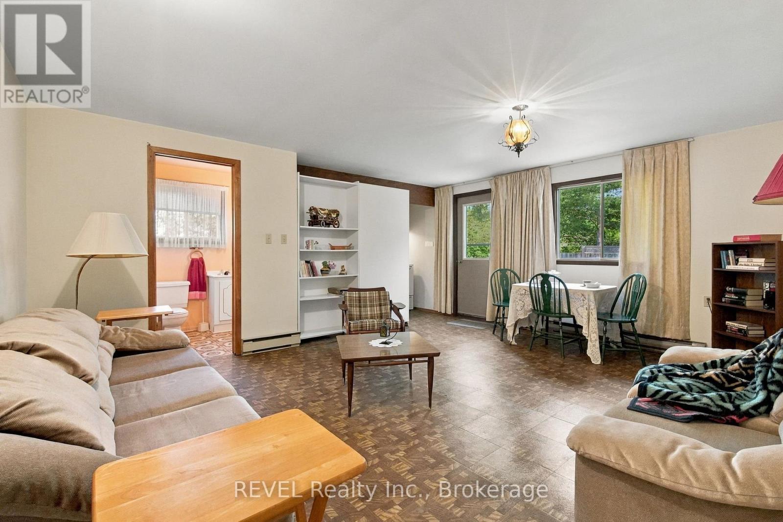 123 Ardwick Street Property Photo 17