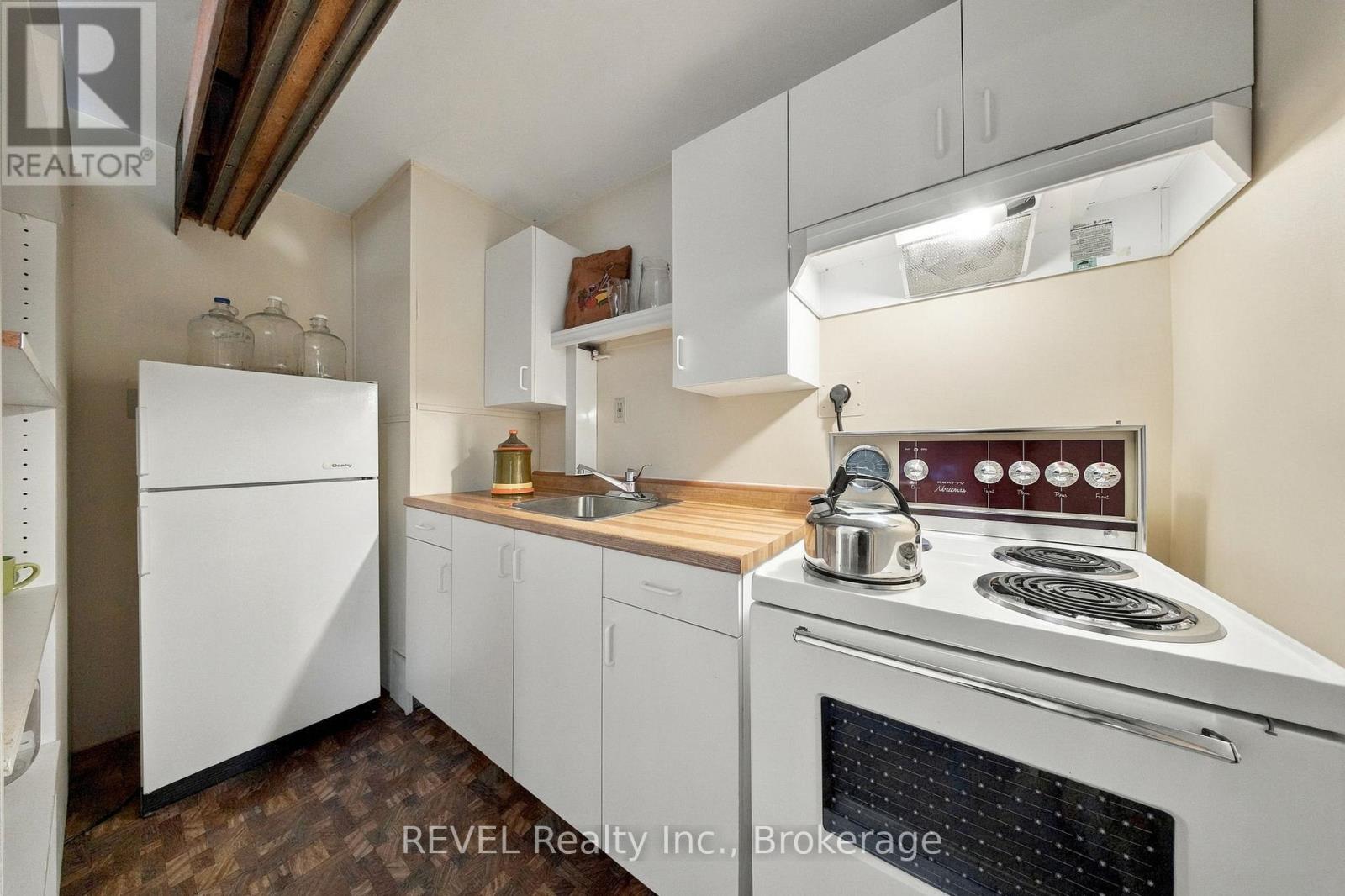 123 Ardwick Street Property Photo 20