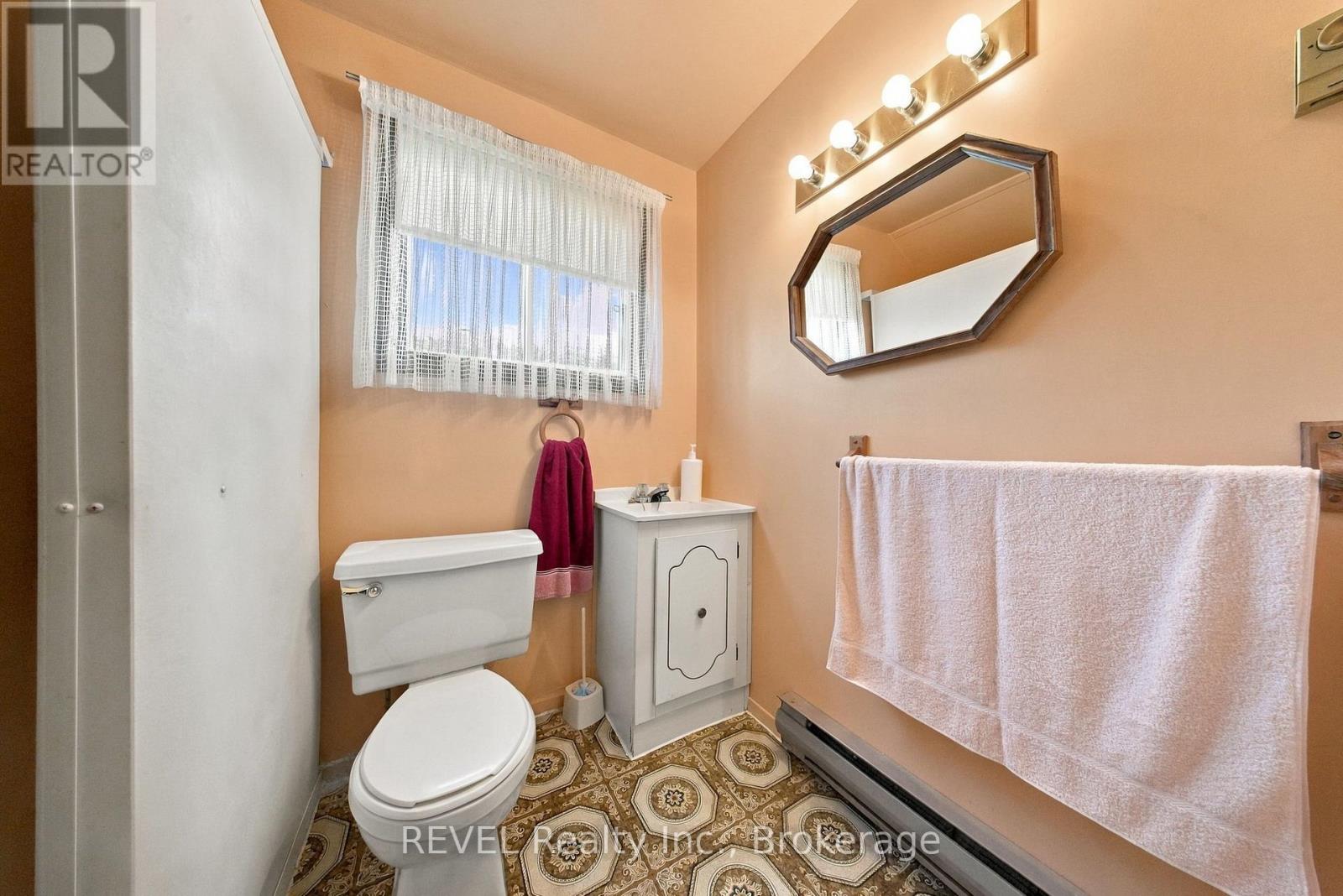 123 Ardwick Street Property Photo 21