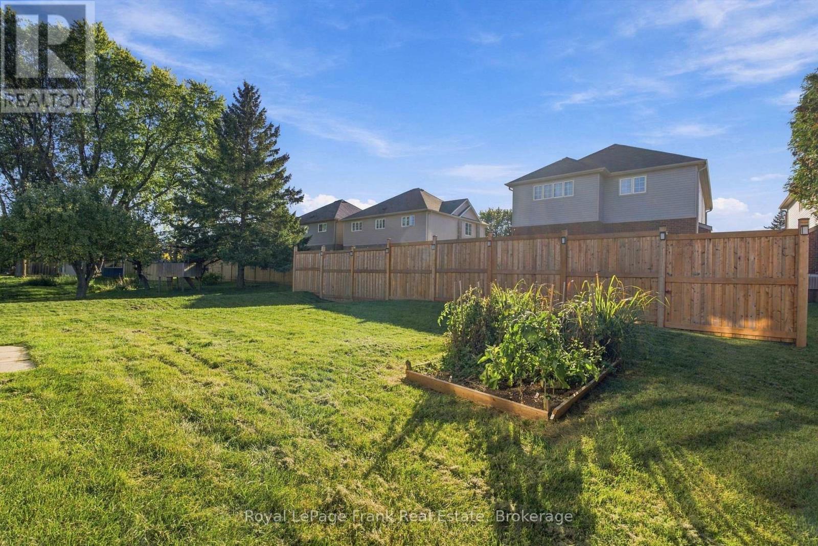 90 Townline Road S Property Photo 36