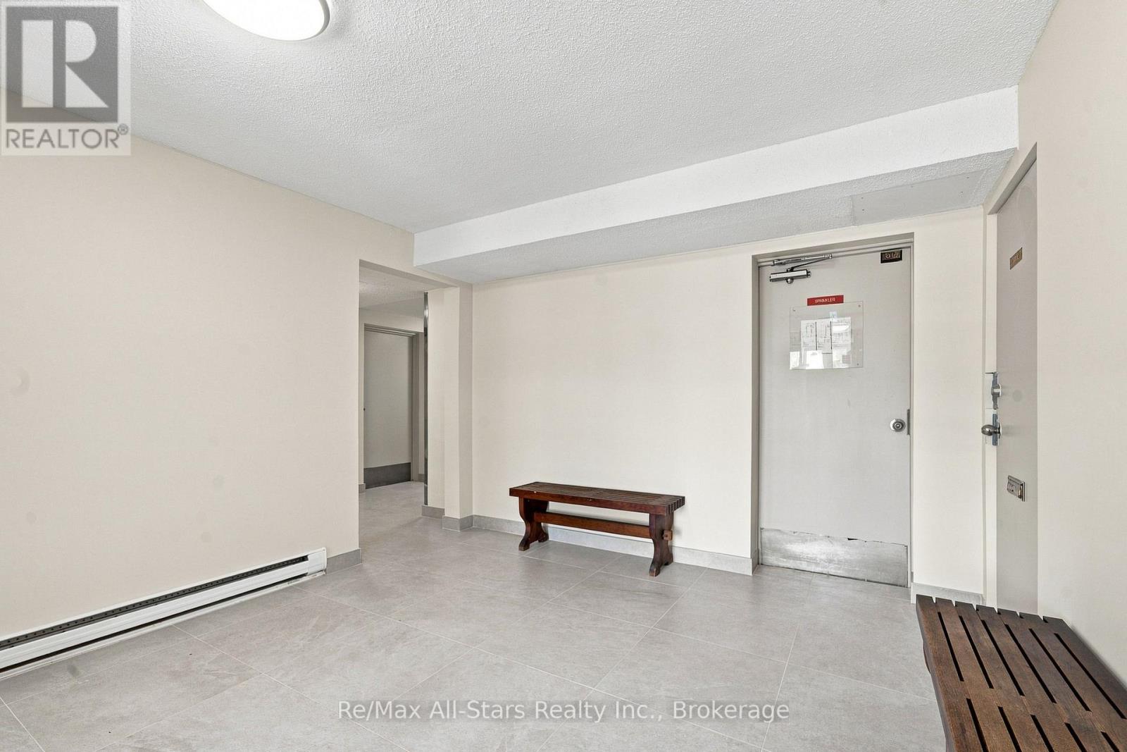 806 - 855 Kennedy Road Property Photo 9