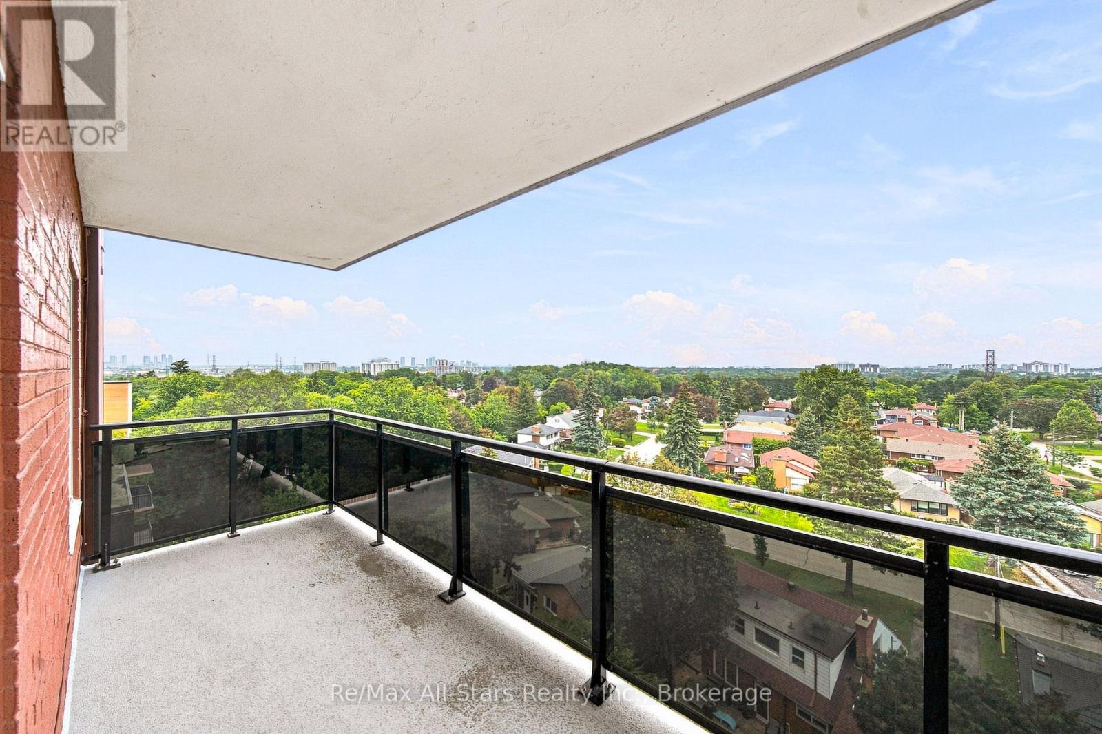 806 - 855 Kennedy Road Property Photo 11