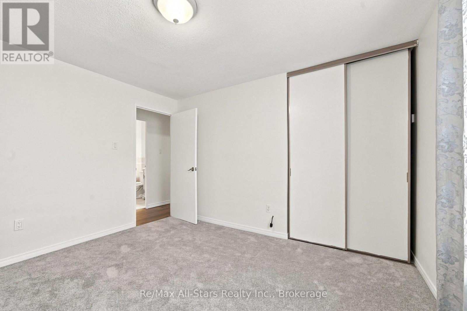 806 - 855 Kennedy Road Property Photo 28