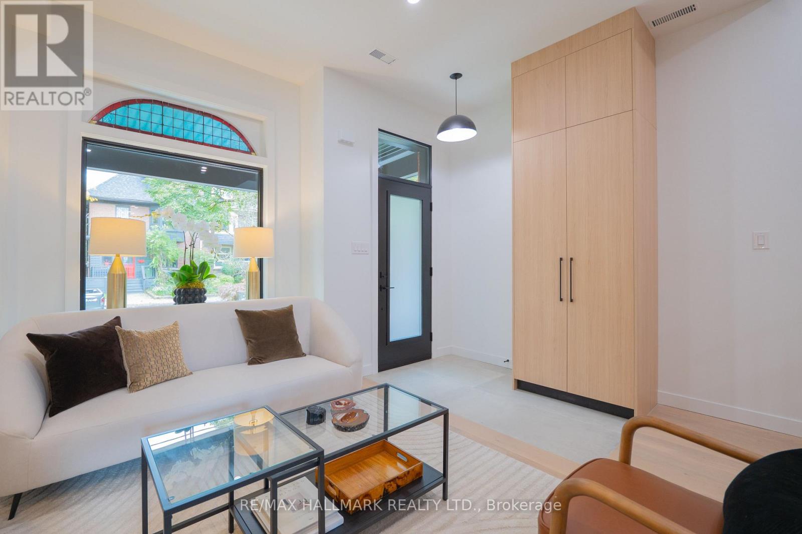 71 Langley Avenue Property Photo 3