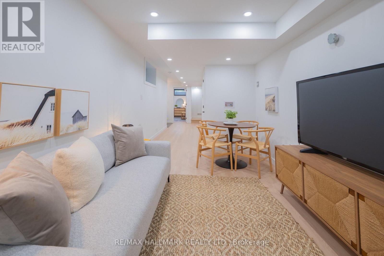 71 Langley Avenue Property Photo 44