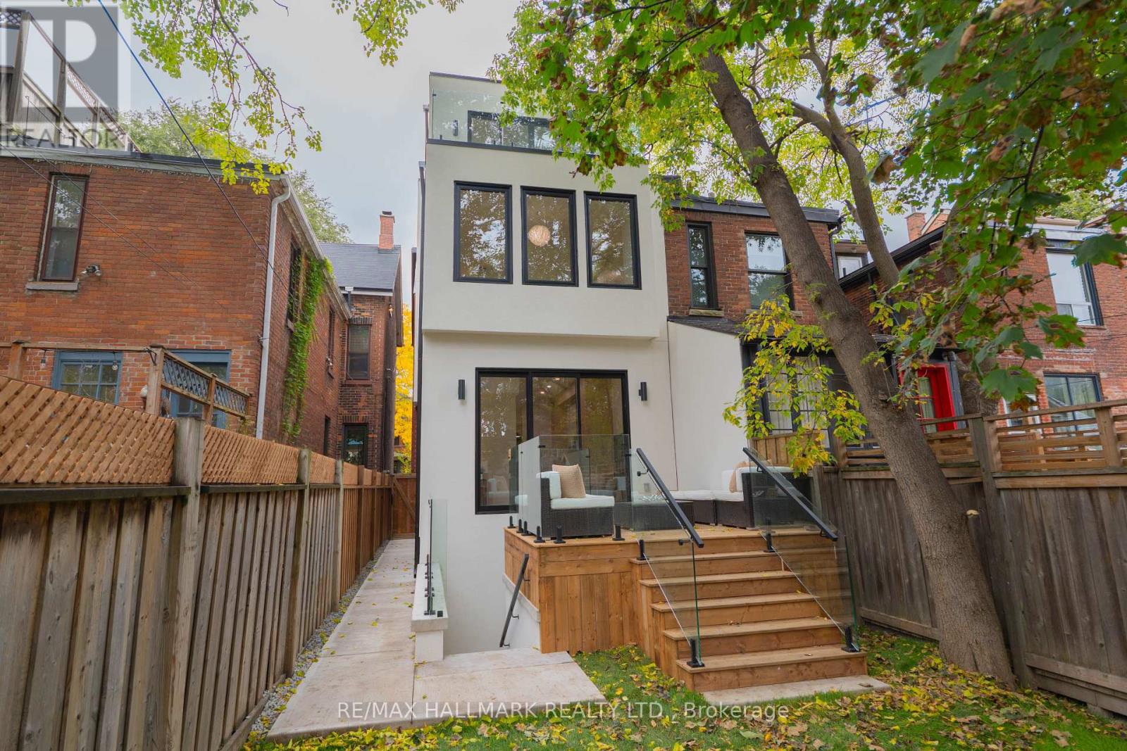 71 Langley Avenue Property Photo 48