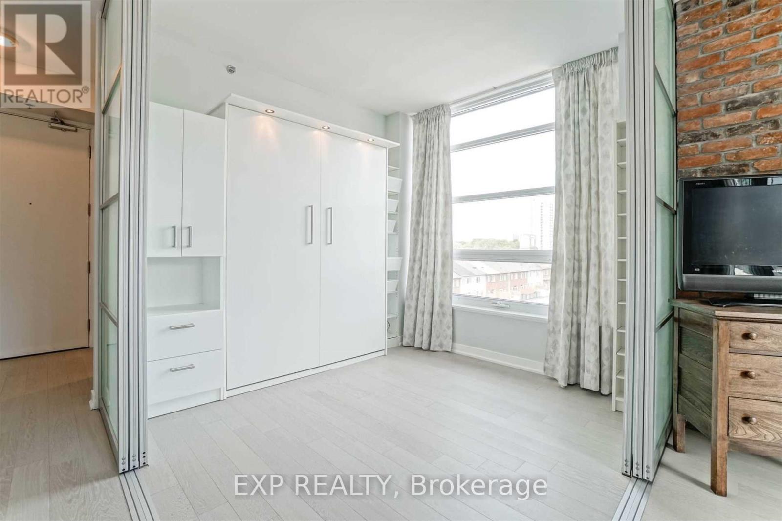 531 - 88 Colgate Avenue Property Photo 14