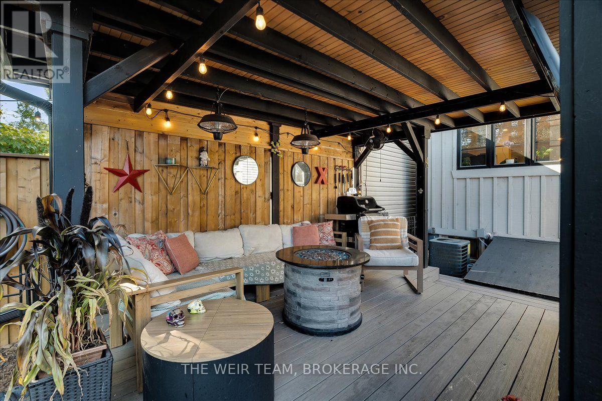 13 Amroth Avenue Property Photo 25