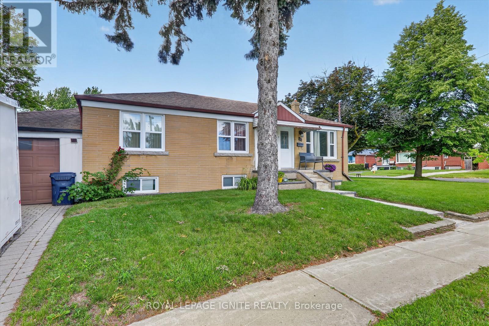 20 Alanbury Crescent Property Photo 2