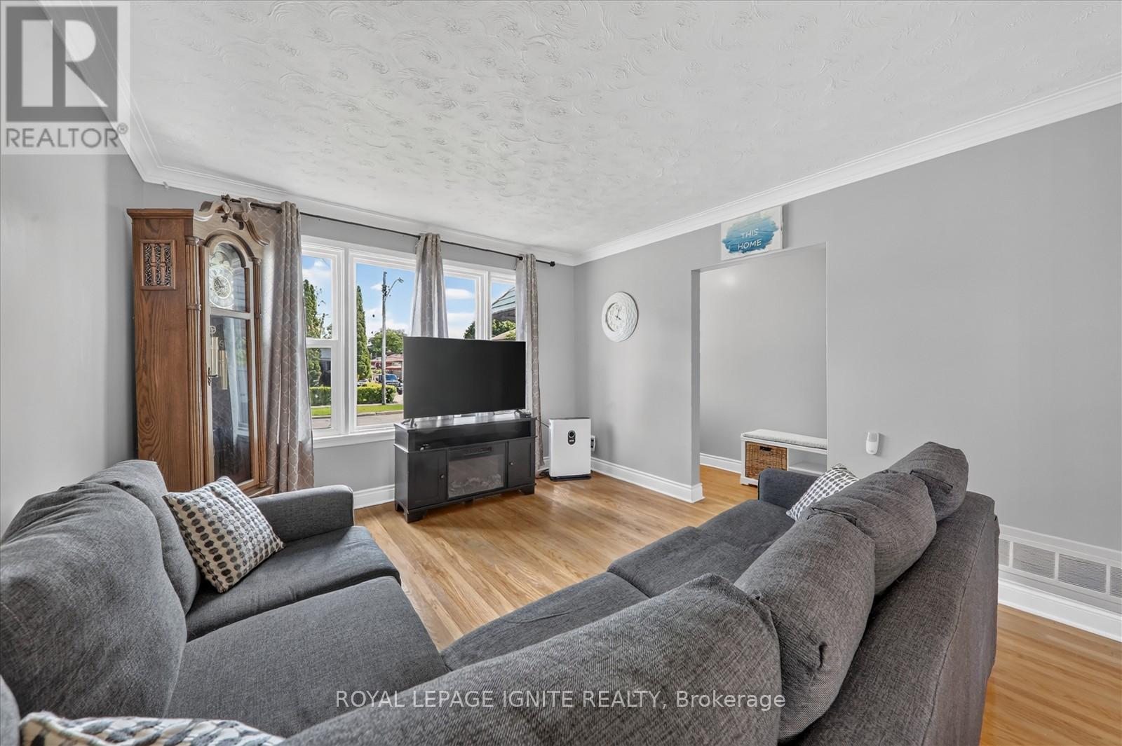 20 Alanbury Crescent Property Photo 8