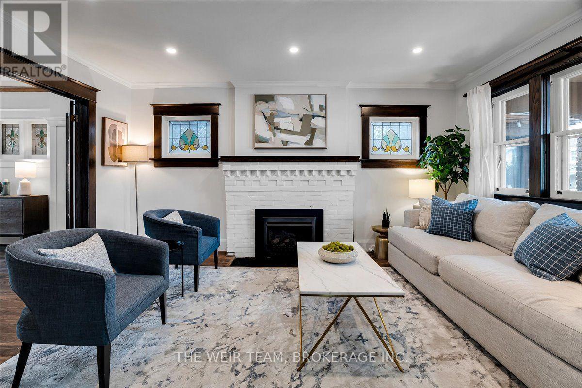 25 Oak Park Avenue Property Photo 6