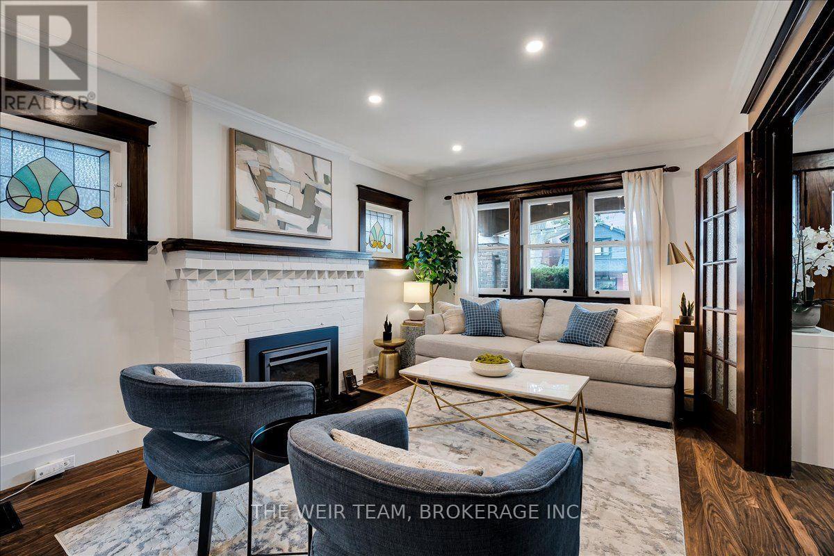 25 Oak Park Avenue Property Photo 7