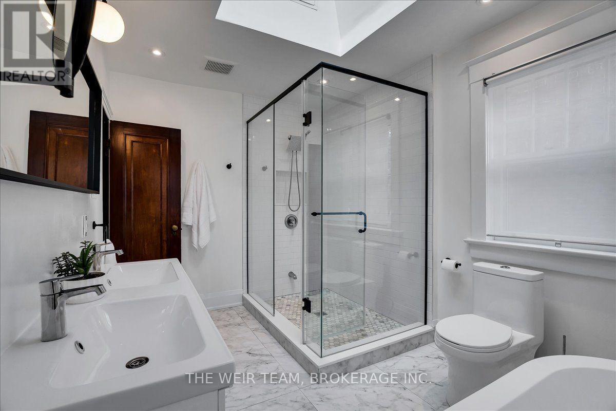 25 Oak Park Avenue Property Photo 21