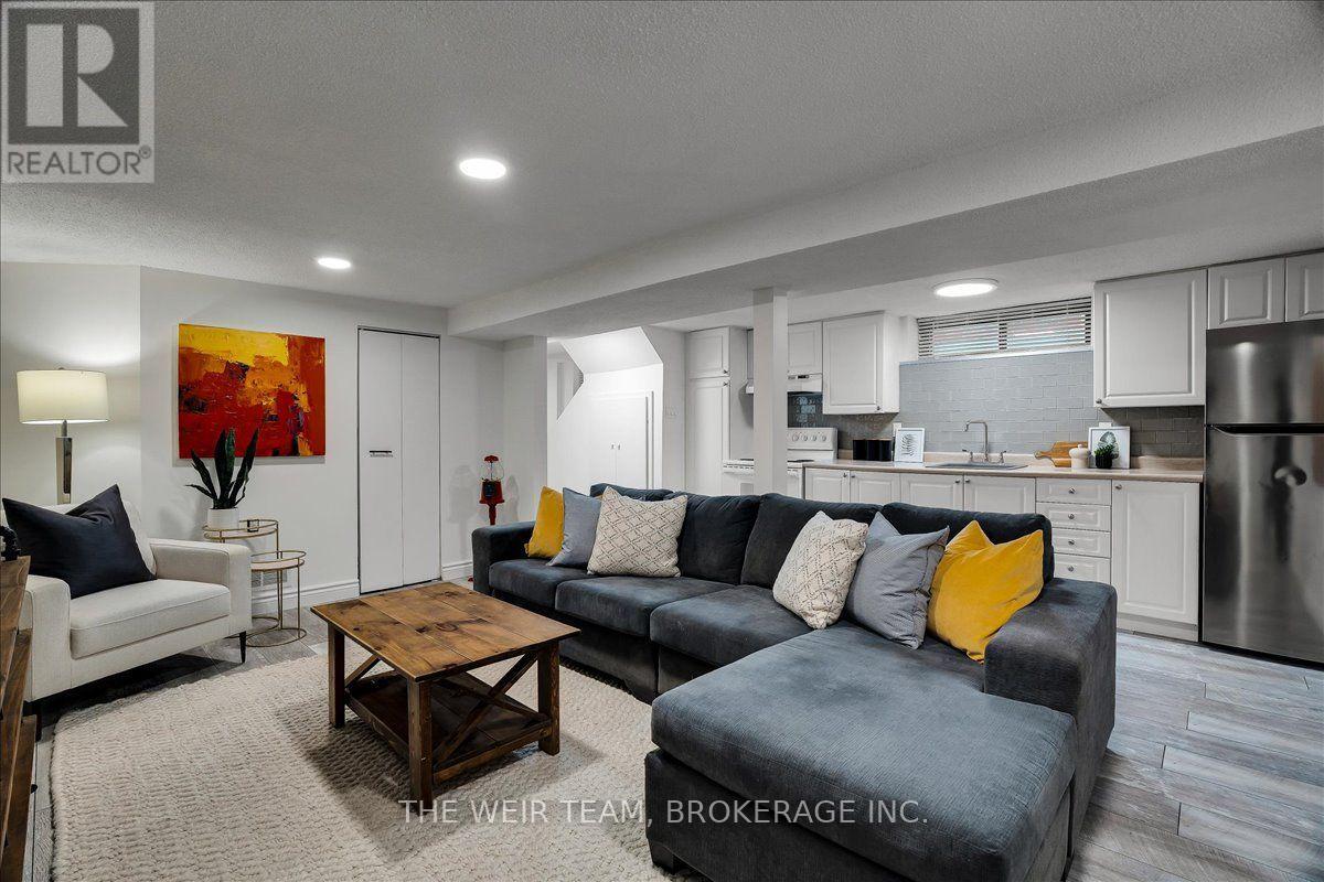 25 Oak Park Avenue Property Photo 25