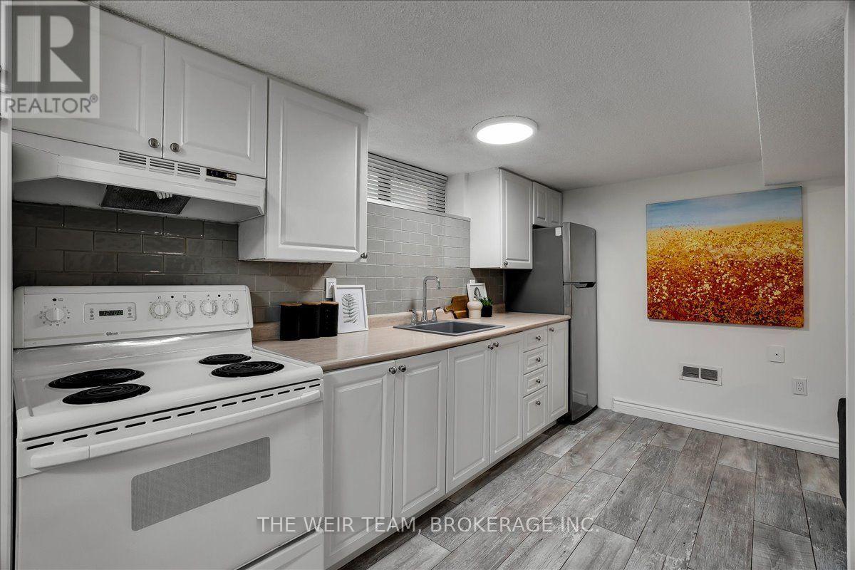 25 Oak Park Avenue Property Photo 27