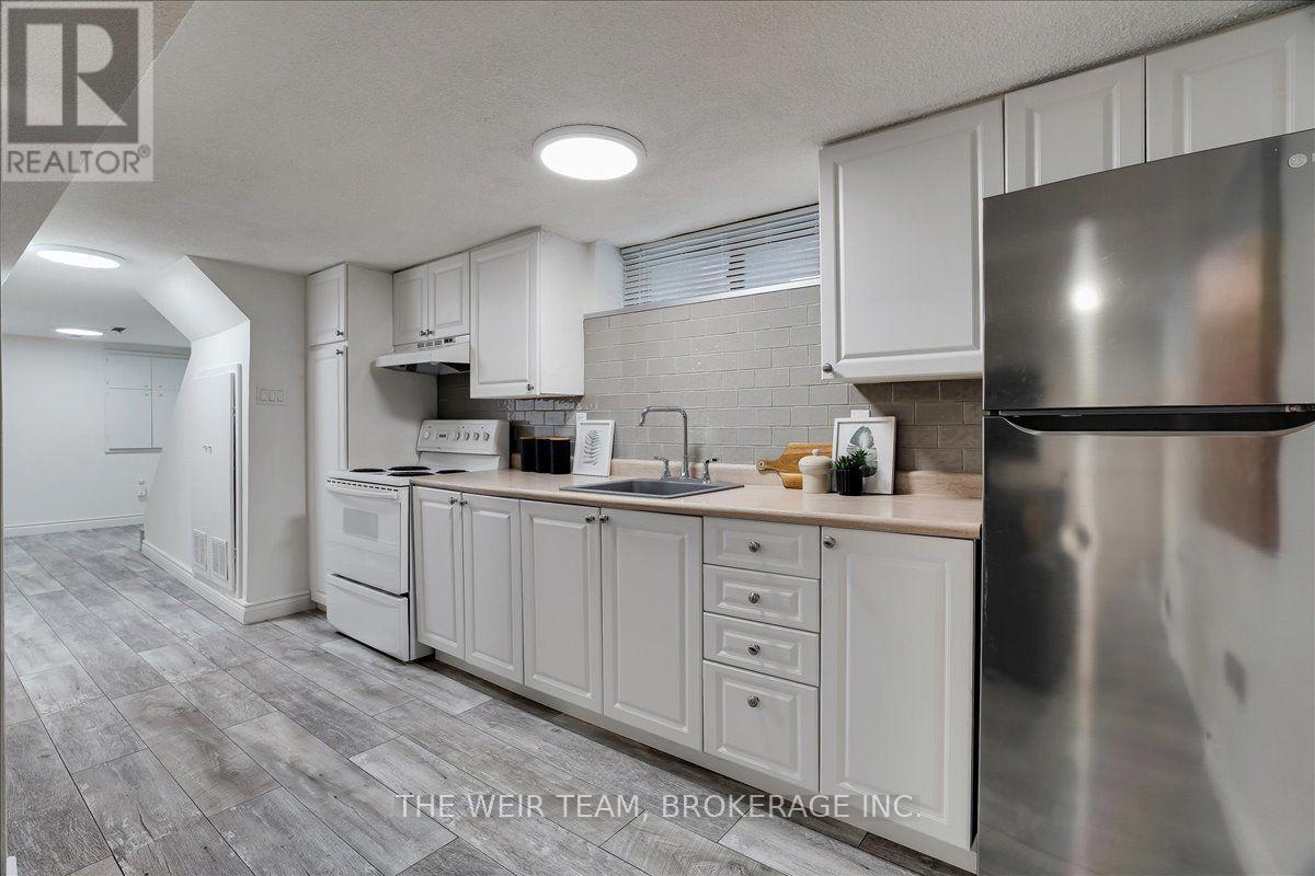 25 Oak Park Avenue Property Photo 28