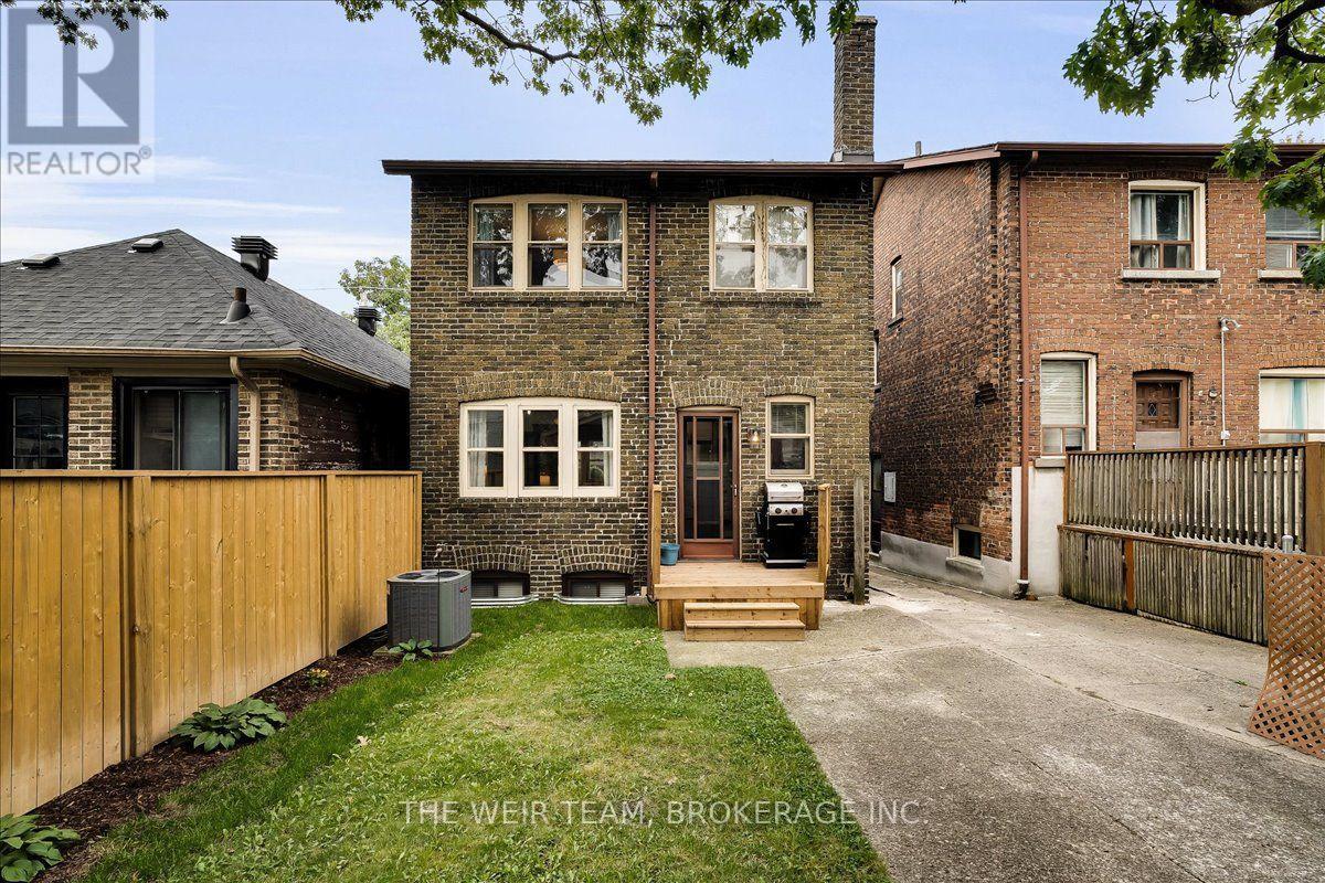 25 Oak Park Avenue Property Photo 32