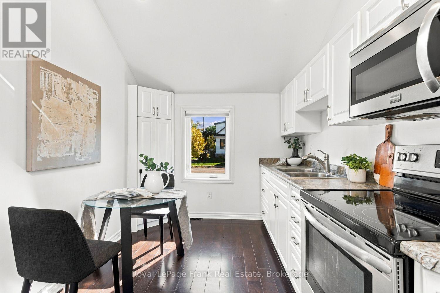 304 Pine Avenue Property Photo 8