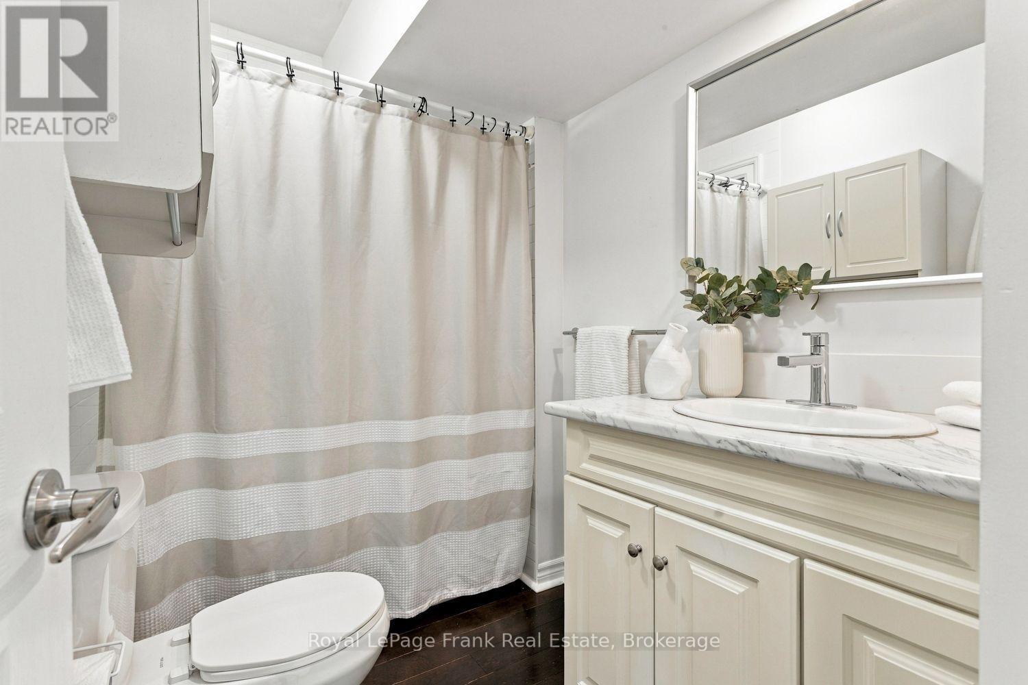 304 Pine Avenue Property Photo 12
