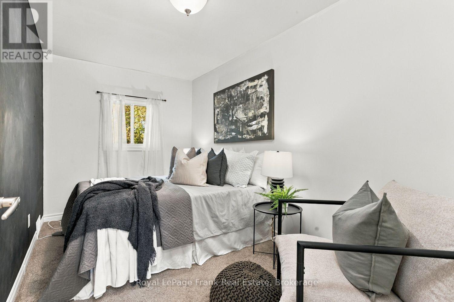 304 Pine Avenue Property Photo 13