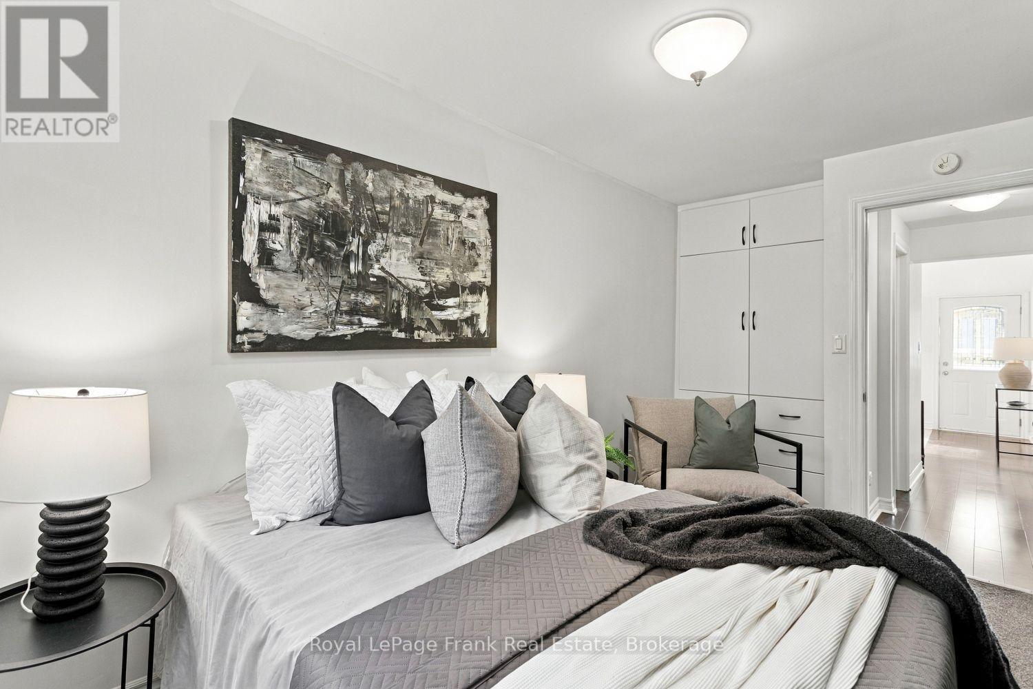 304 Pine Avenue Property Photo 14