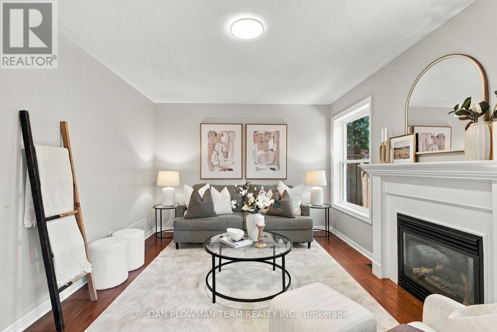 980 Langford Street Property Photo 14