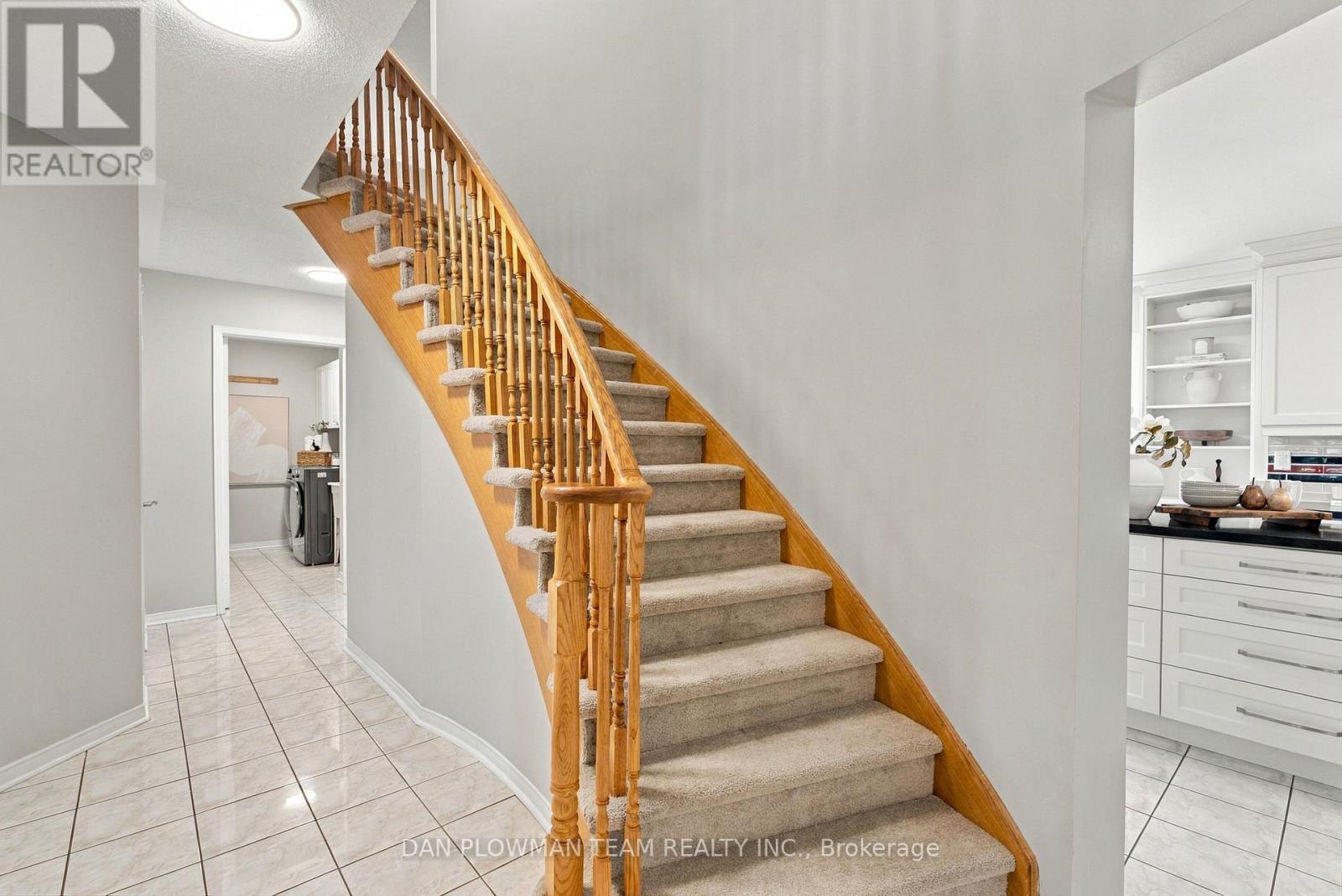 980 Langford Street Property Photo 18