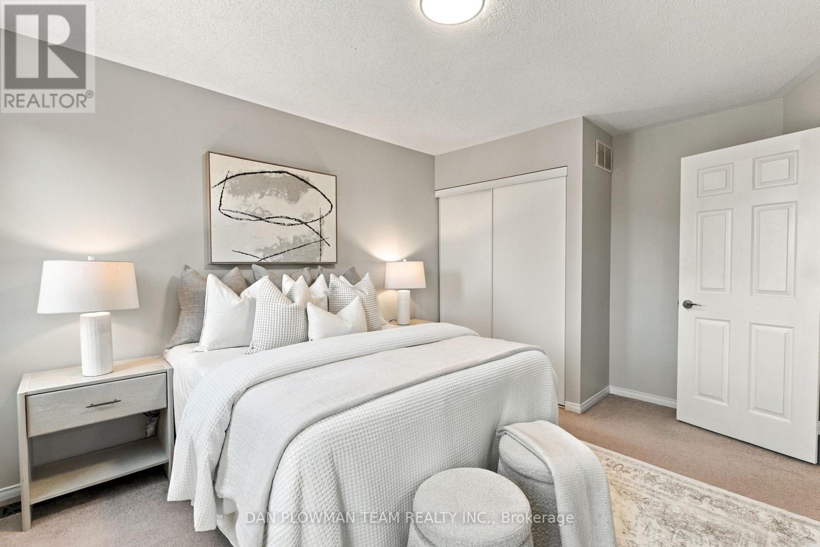 980 Langford Street Property Photo 25