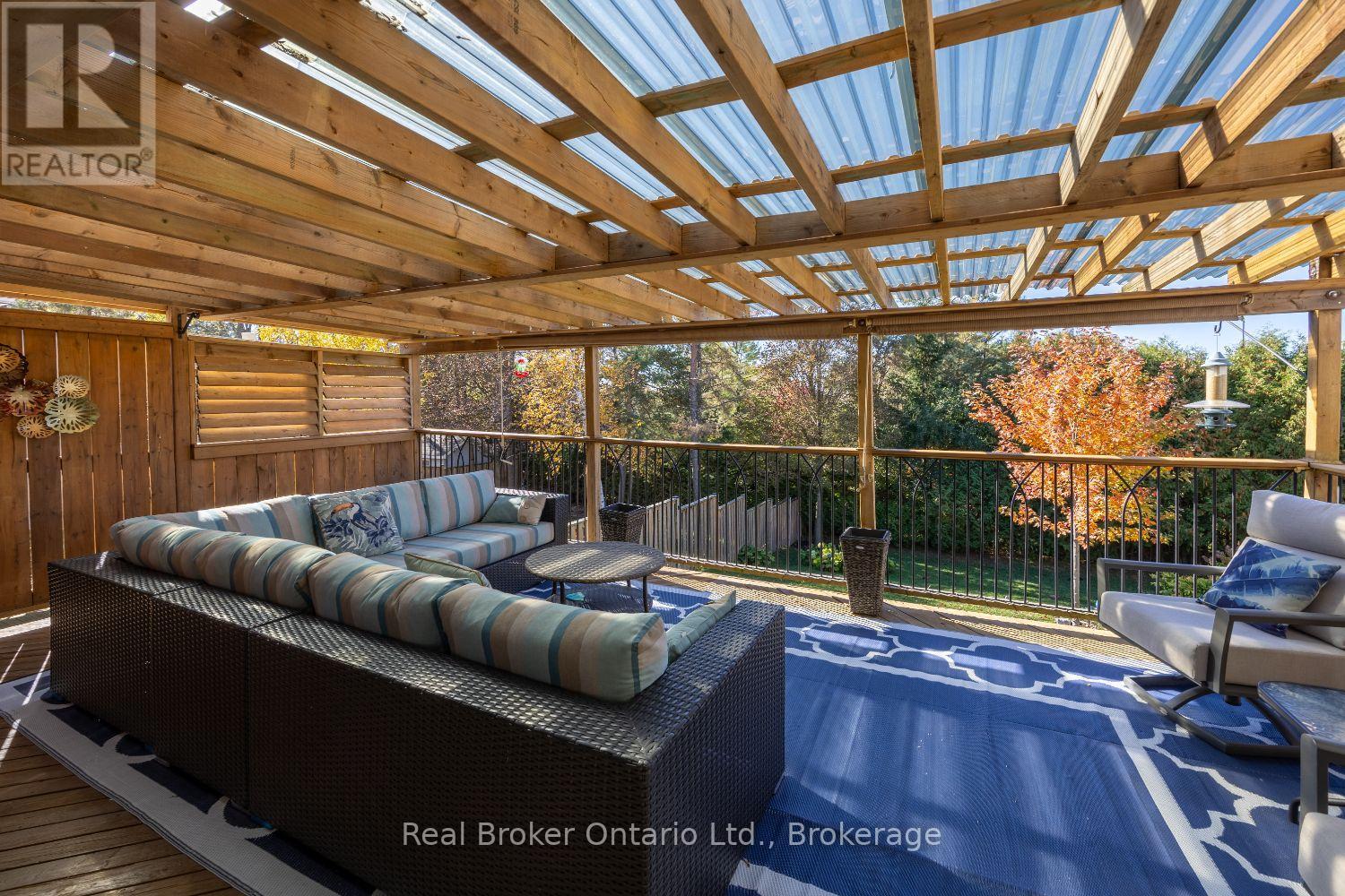 550 Crimson Court Property Photo 21