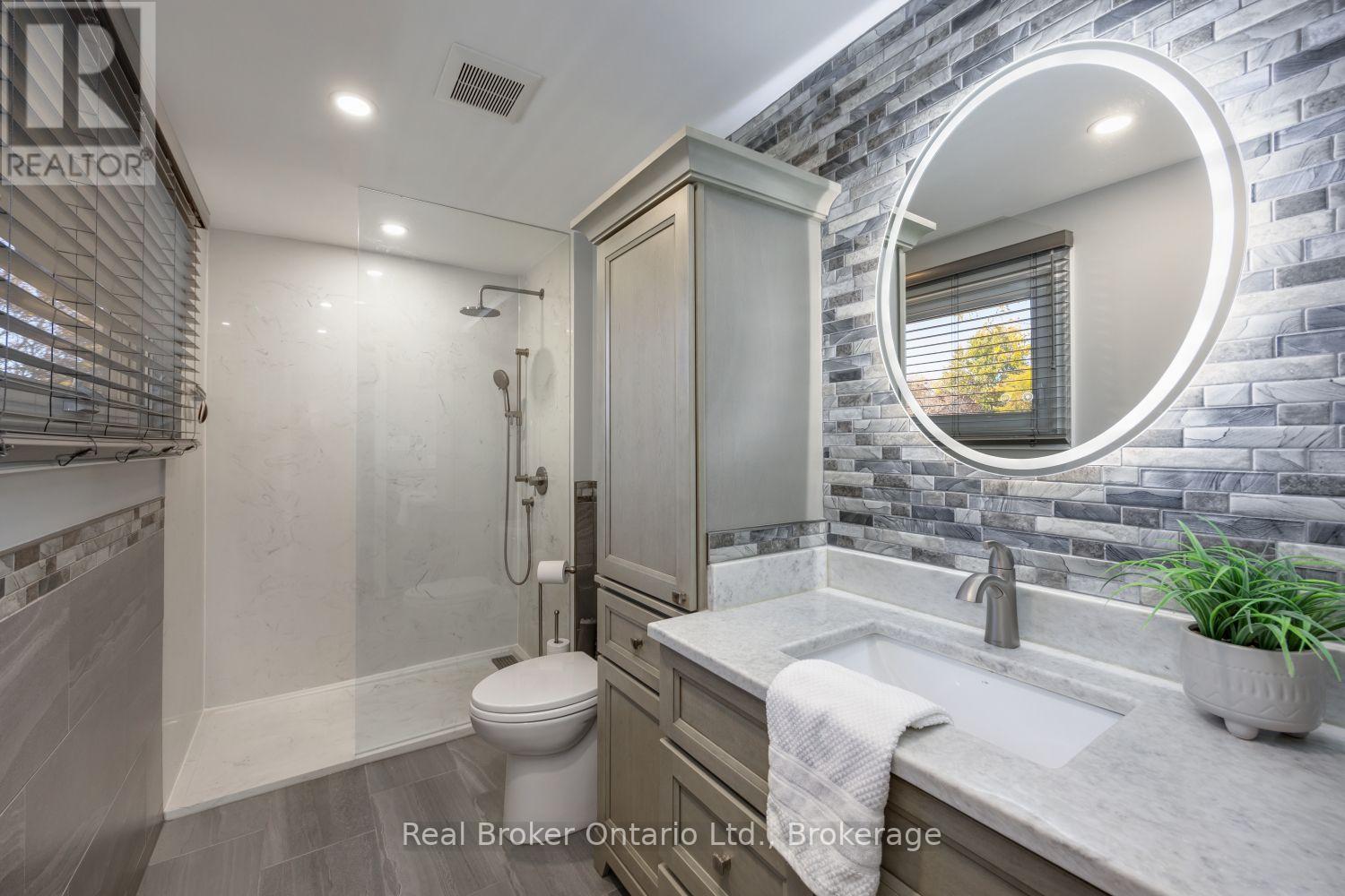 550 Crimson Court Property Photo 25