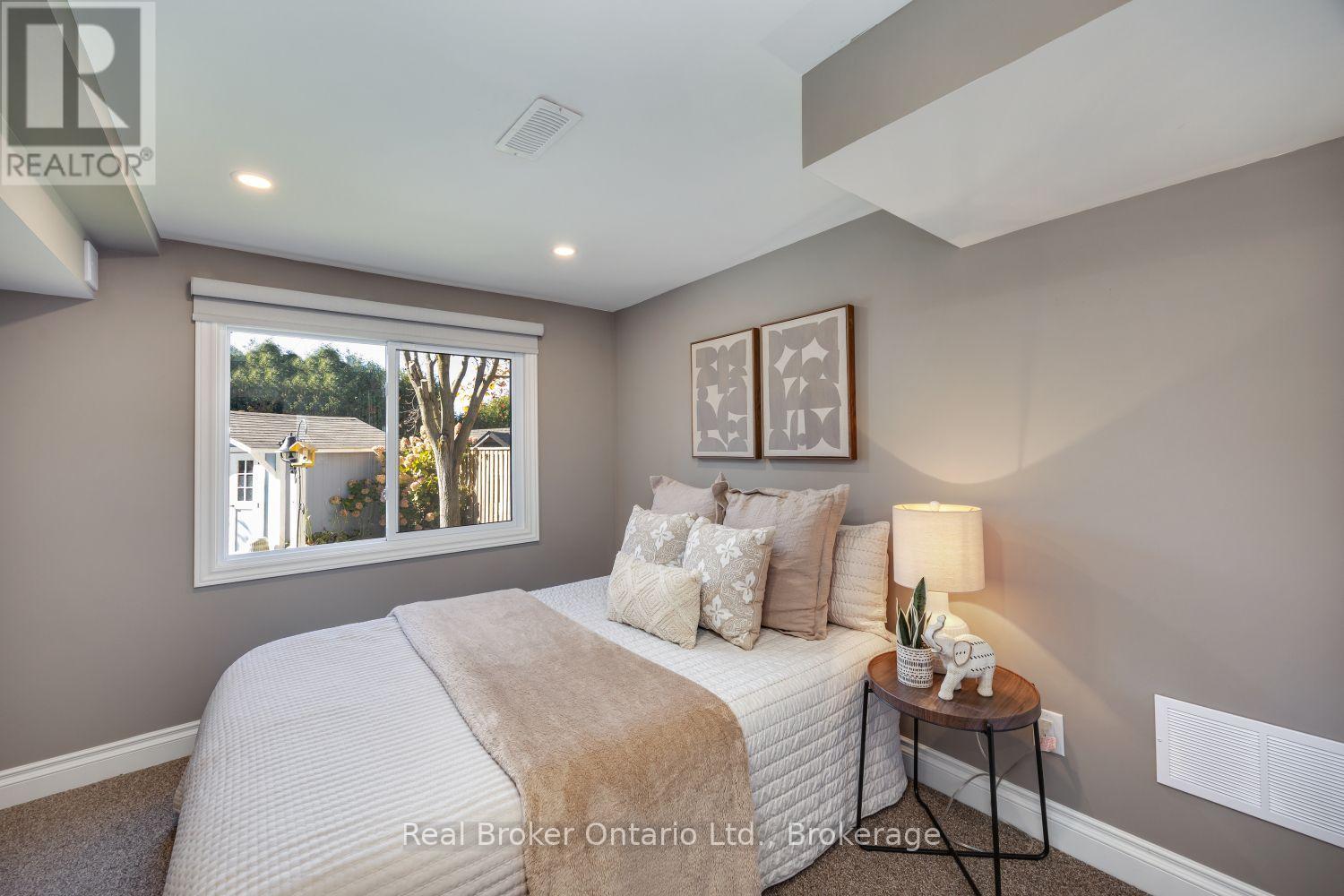 550 Crimson Court Property Photo 34