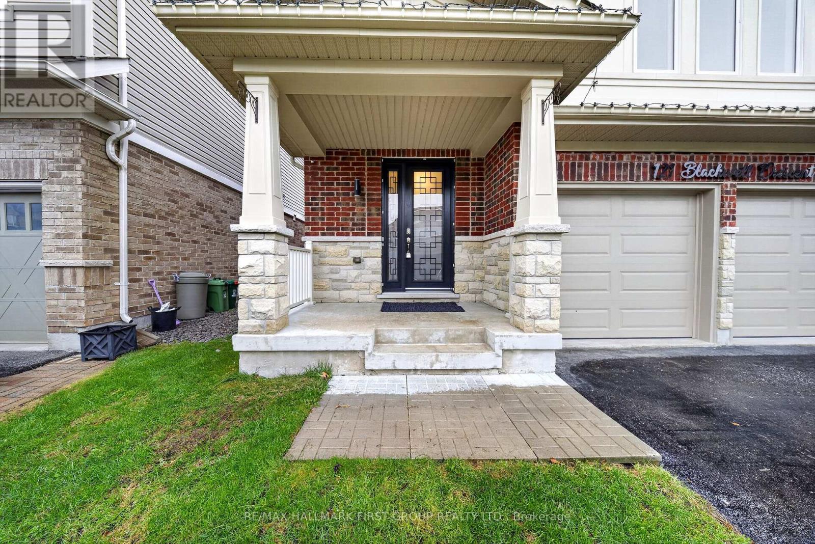 121 Blackwell Crescent Property Photo 4