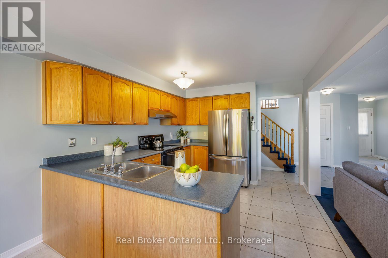 213 Hutton Place Property Photo 7