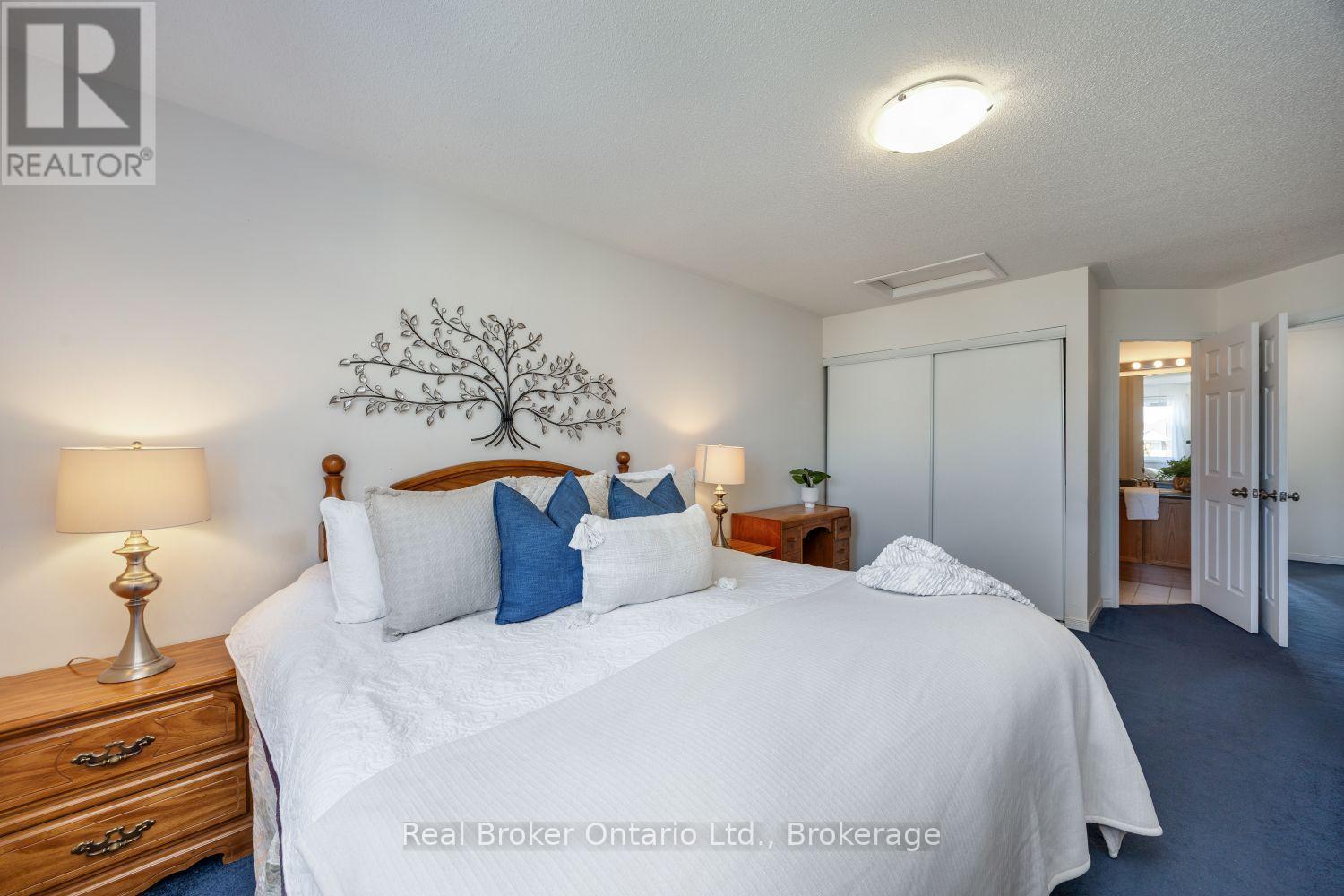 213 Hutton Place Property Photo 23