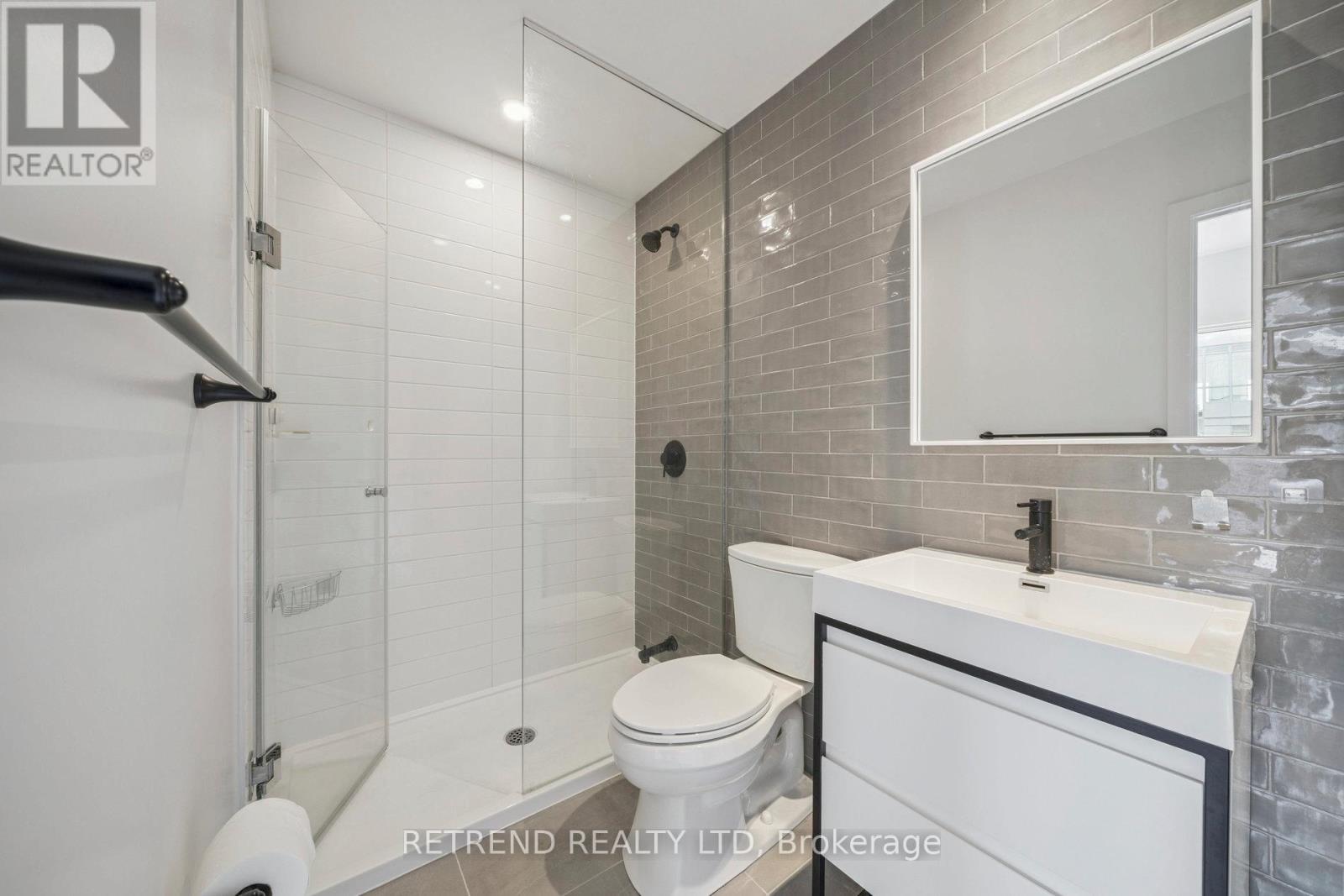 714 - 150 Logan Avenue Property Photo 12