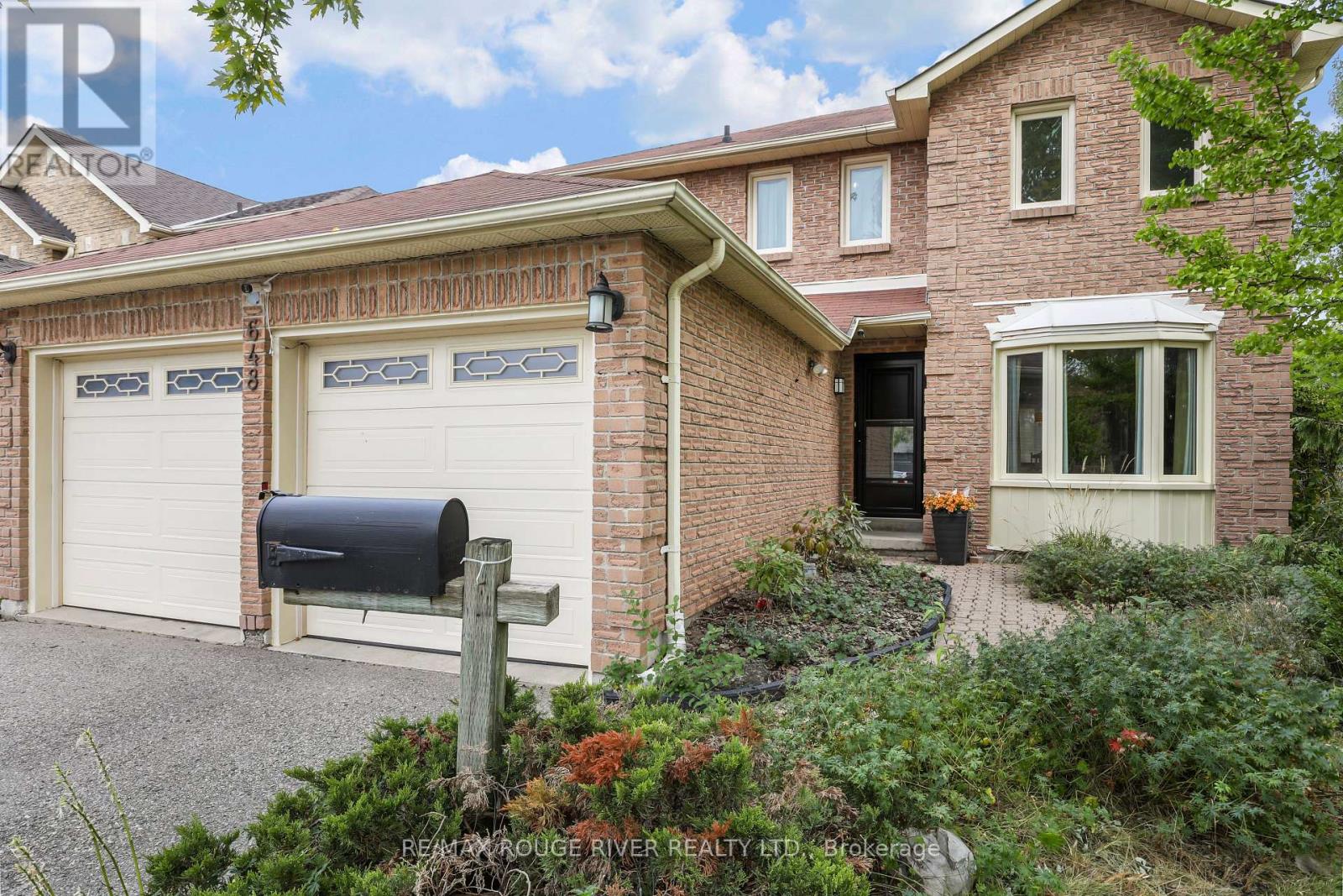 648 Cognac Crescent Property Photo