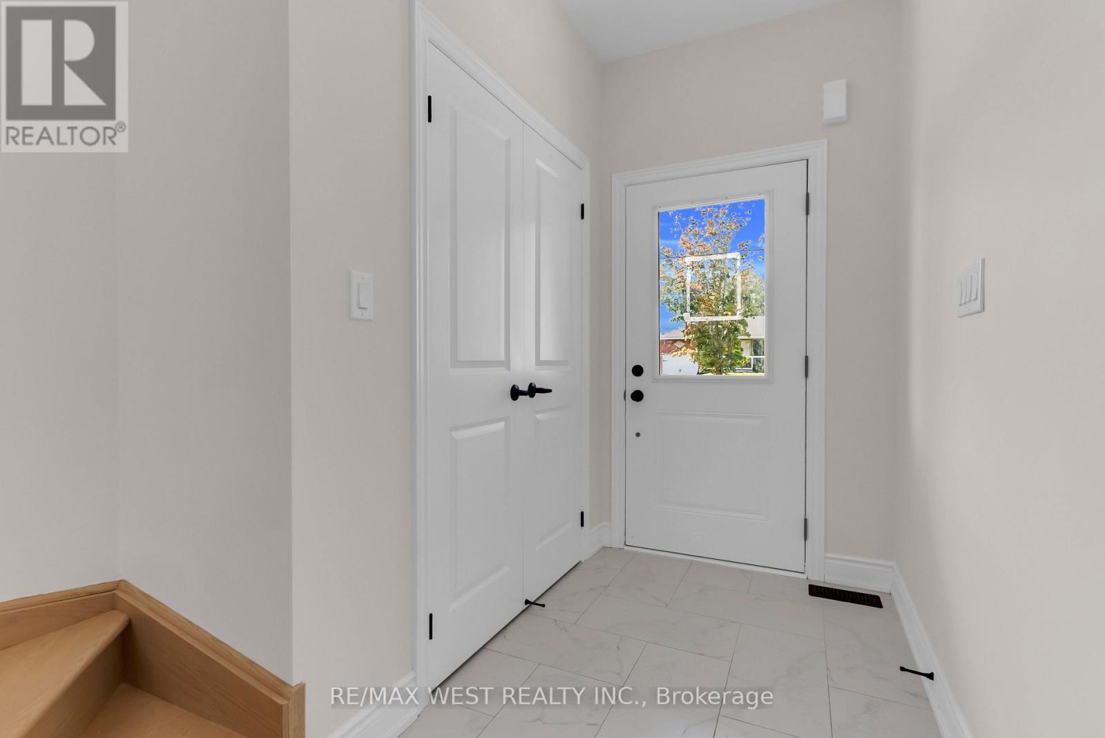 131 Guelph Street Property Photo 5