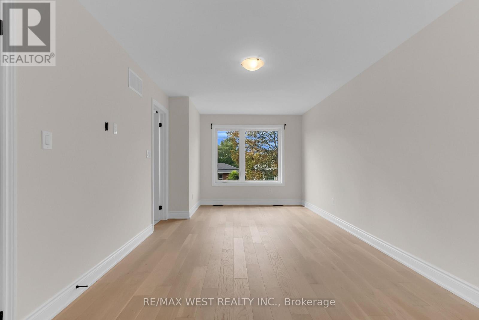 131 Guelph Street Property Photo 22