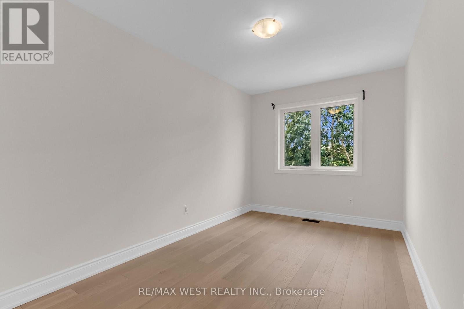 131 Guelph Street Property Photo 28