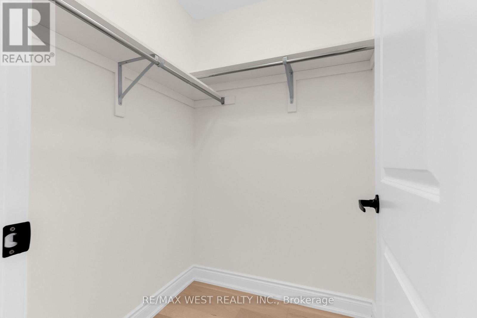 131 Guelph Street Property Photo 30