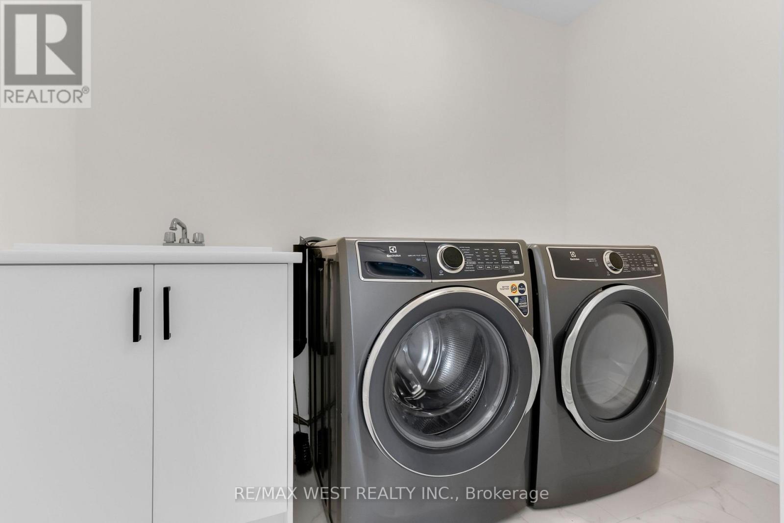 131 Guelph Street Property Photo 37