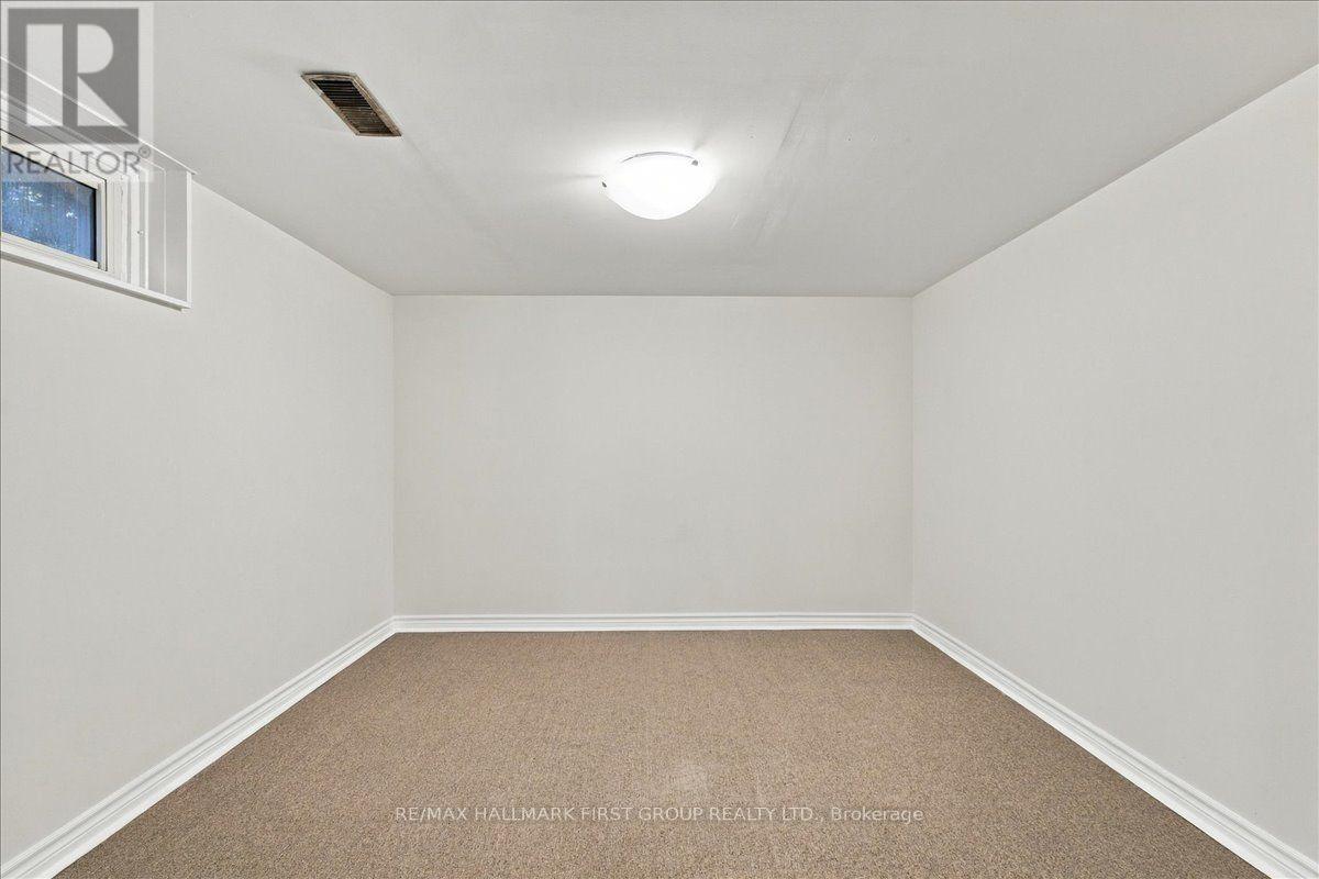 867 Chapleau Drive Property Photo 33