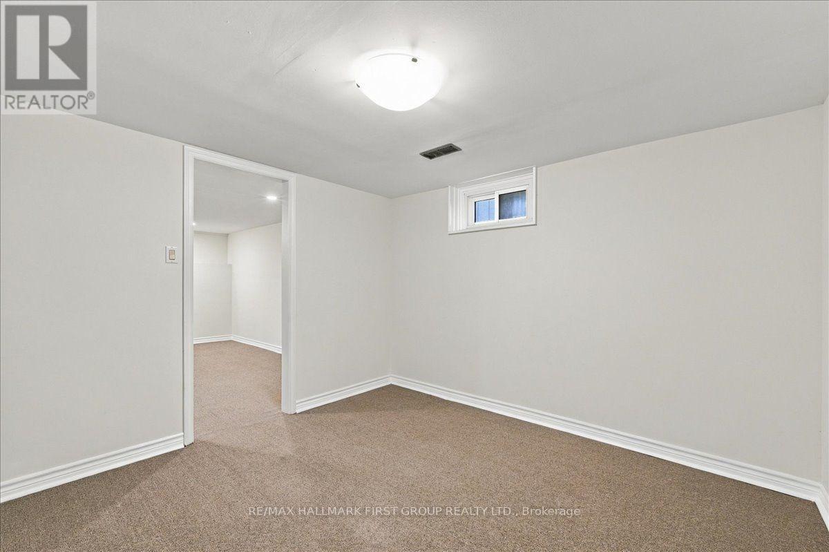 867 Chapleau Drive Property Photo 34