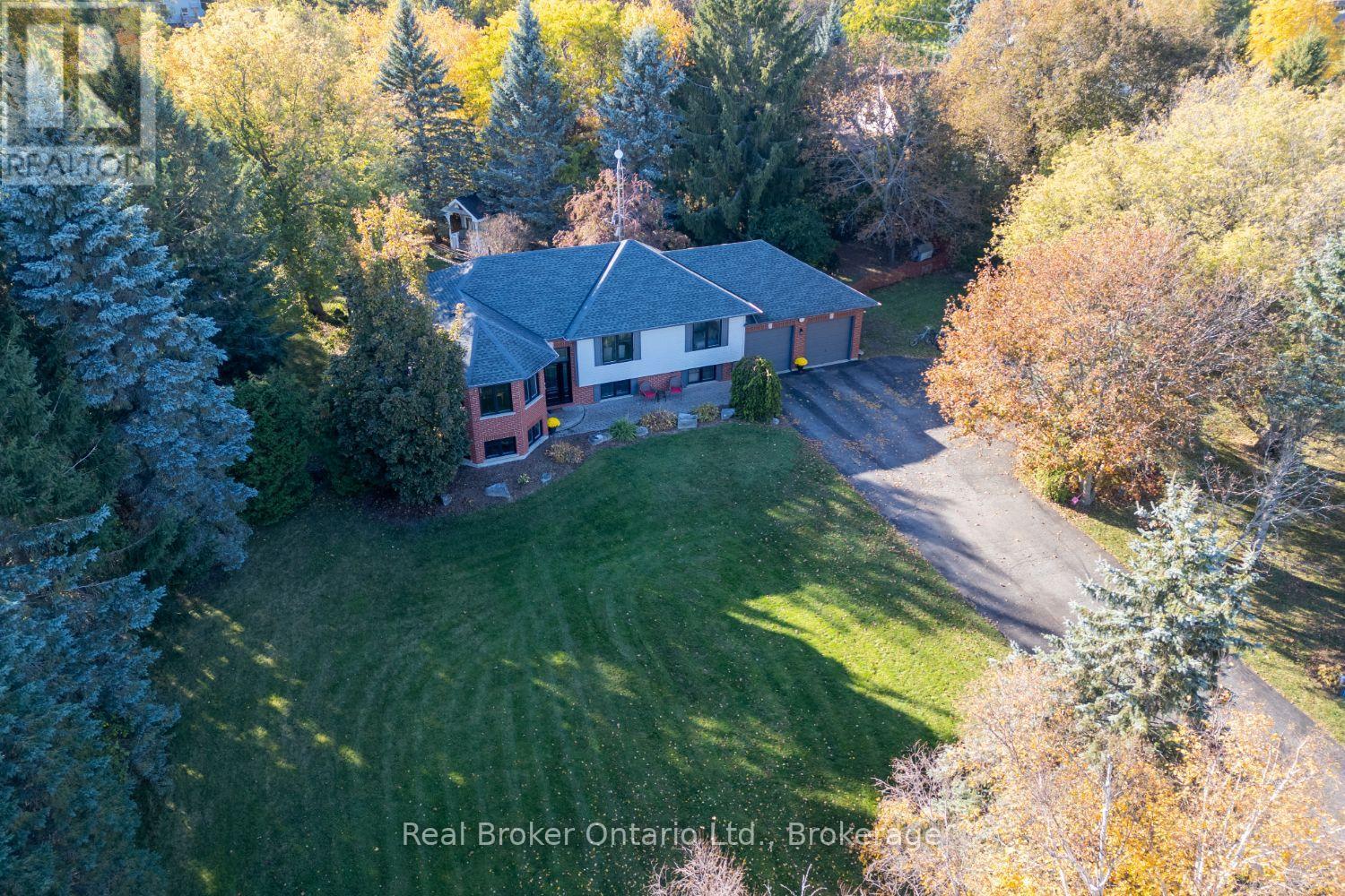 96 Potters Lane Property Photo 2