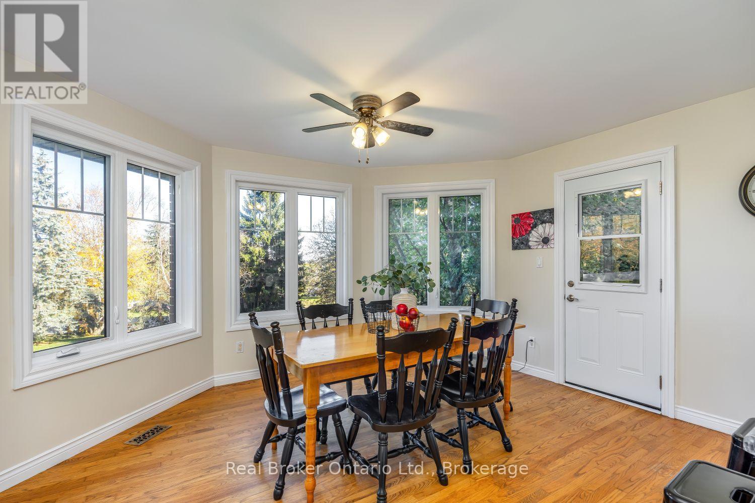 96 Potters Lane Property Photo 12