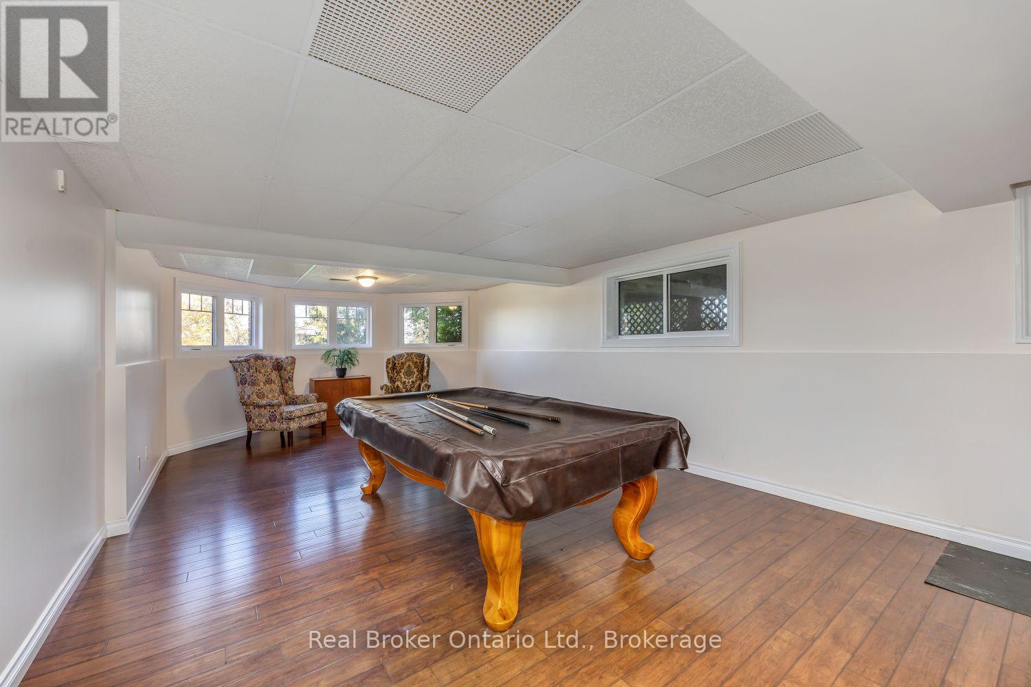 96 Potters Lane Property Photo 17