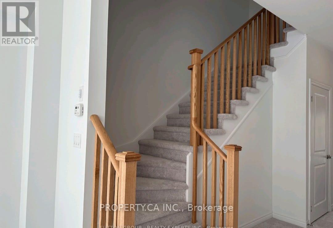 2032 Cameron Lott Crescent Property Photo 7